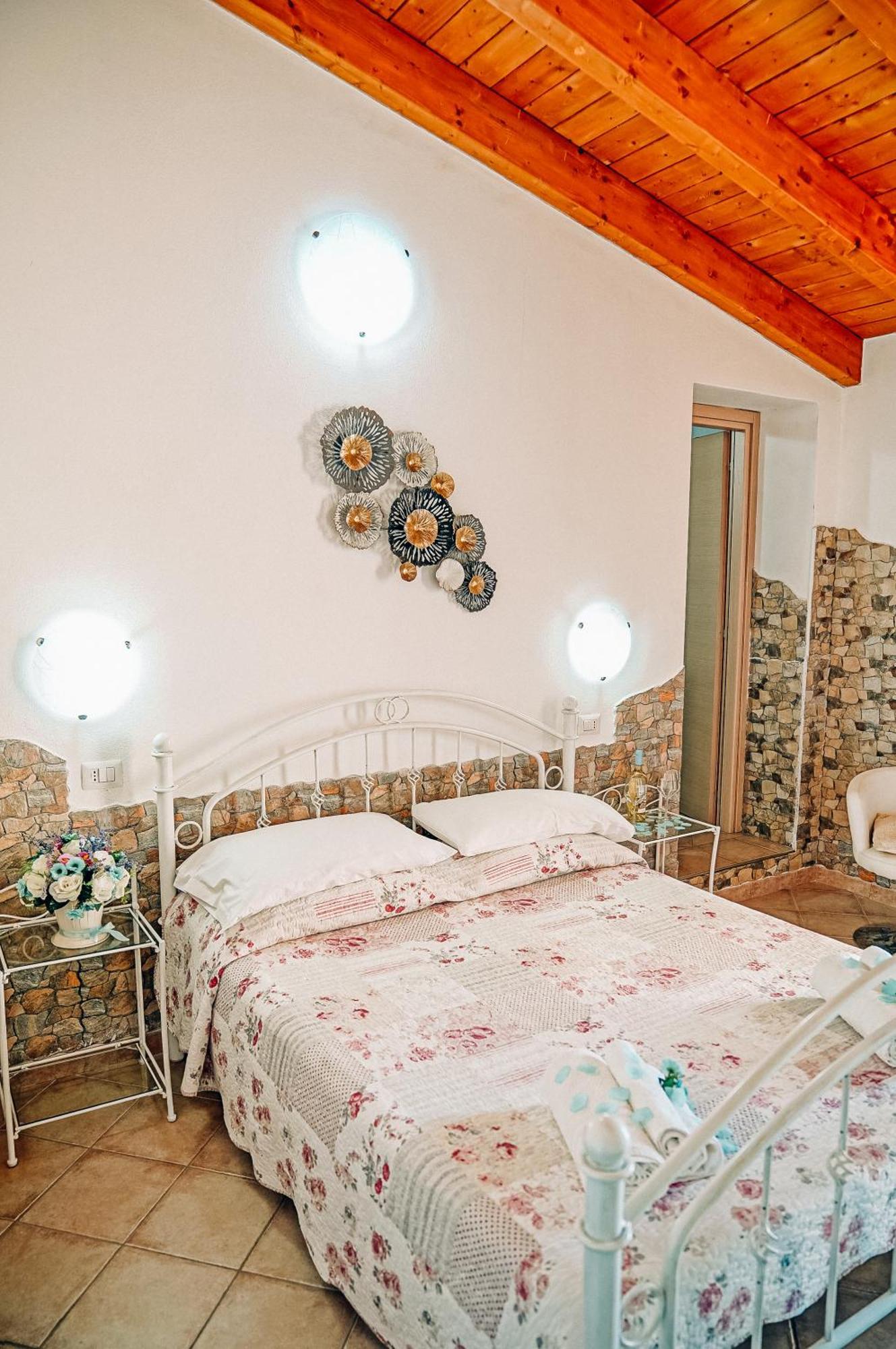 Rocce Bianche Landhaus Arbus